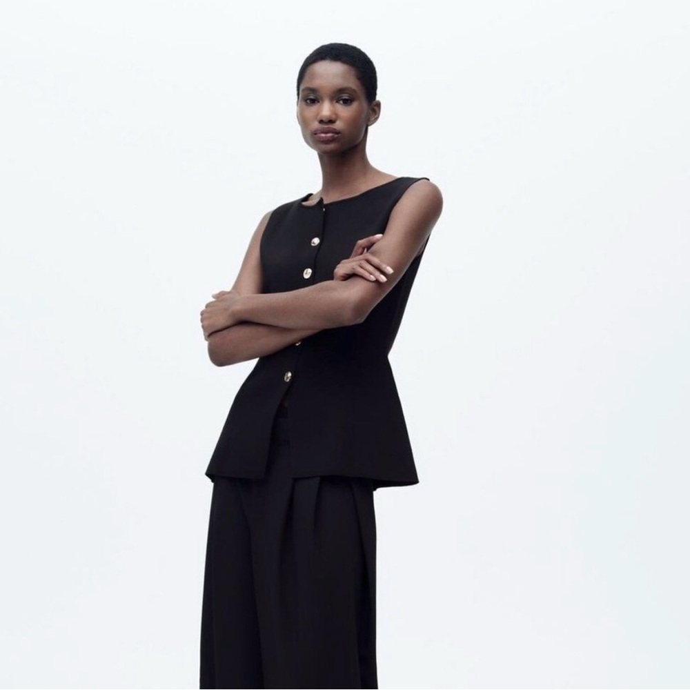 Zara Black Gold Button Knitted Vest Top - Picture 3 of 9